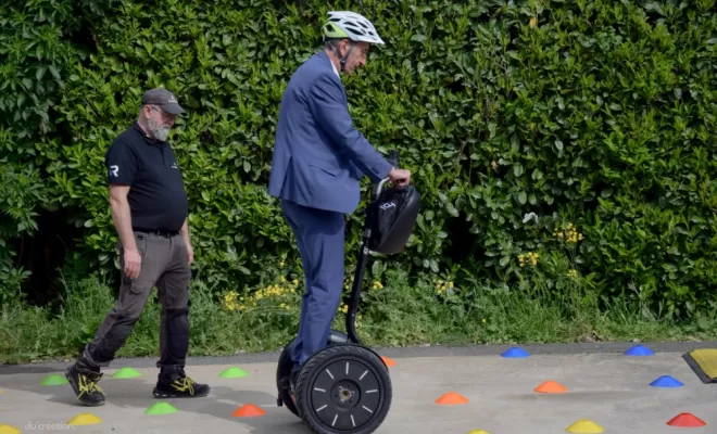 Création d'événement team building avec gyropode, Lyon 3, LOC’VENT